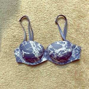 Victoria’s Secret pink bra